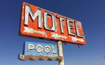 Old-Motel-Sign